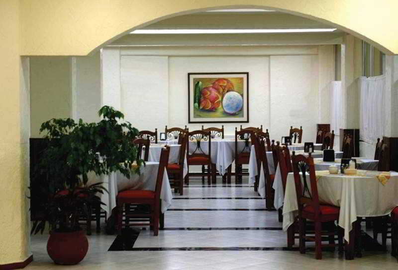 Hotel Batab Канкун Екстер'єр фото