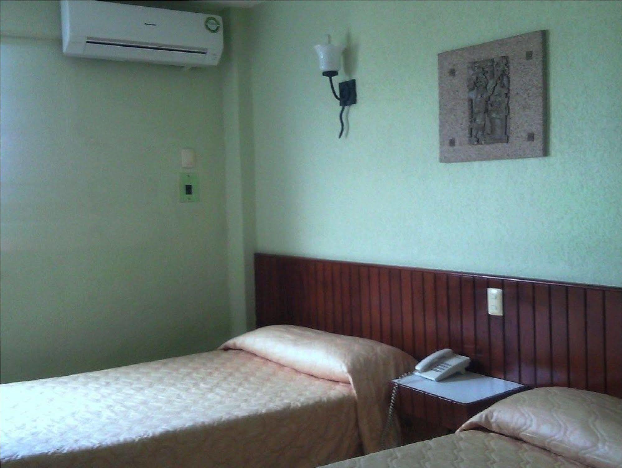 Hotel Batab Канкун Екстер'єр фото